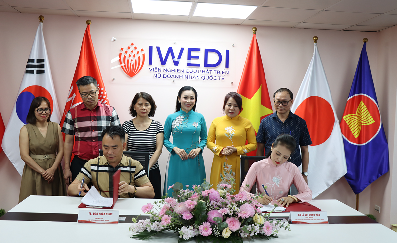 The Agriculture and Environment Magazine signs cooperation agreement with IWEDI